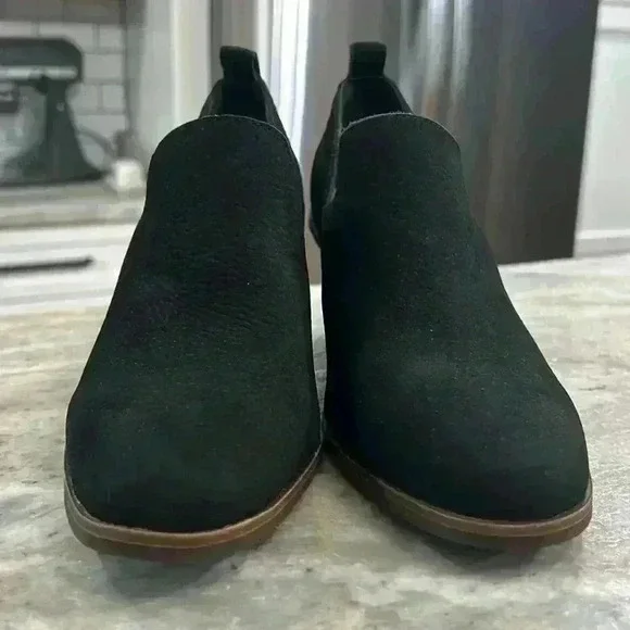 Lucky Brand Womens Vennia Ankle Boots Black Nubuck Leather Block Heel Size 8.5M - Picture 3 of 8